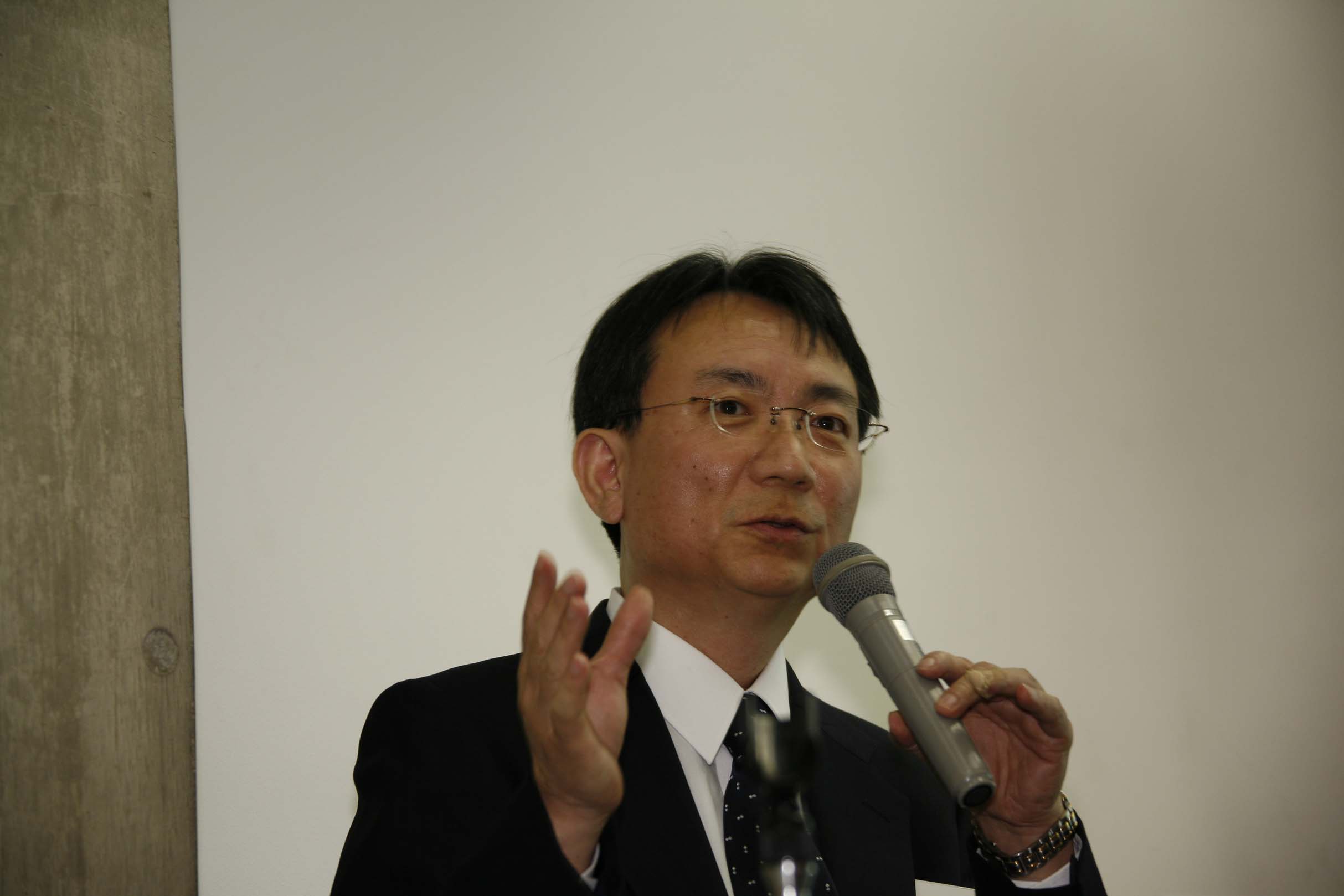 杉江 俊治 氏